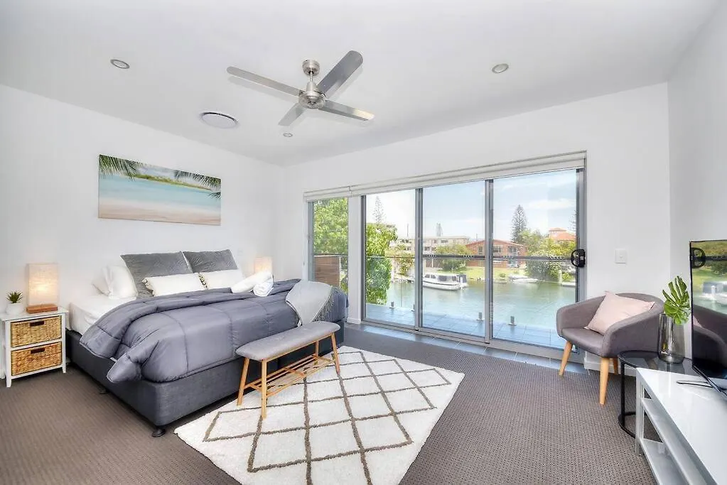 Bliss At Surfers Paradise Gold Coast Villa