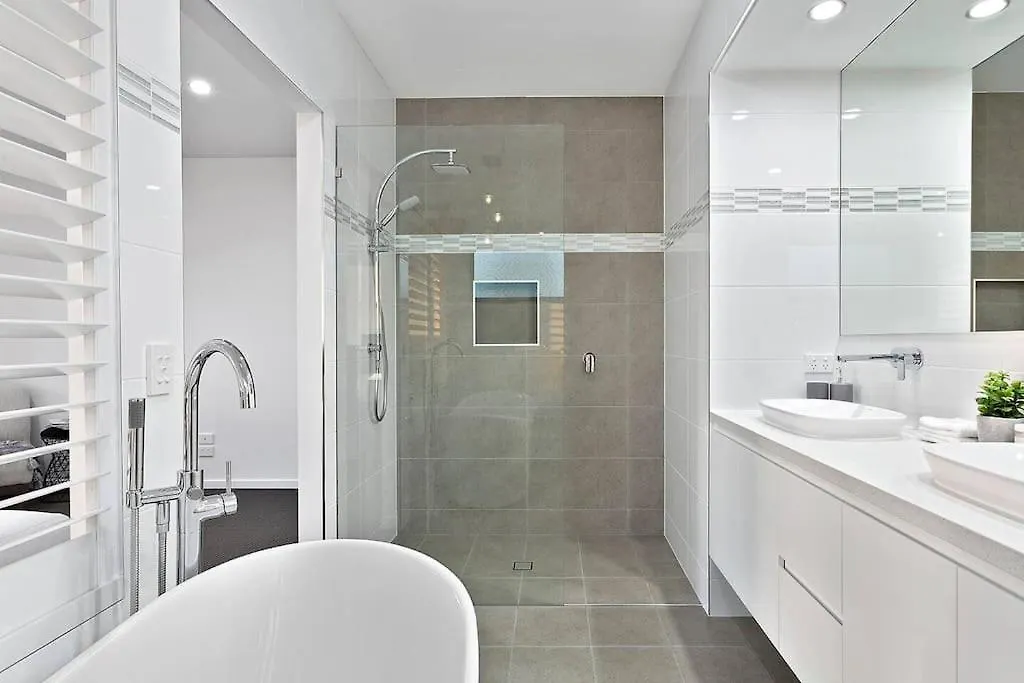 Villa Bliss At Surfers Paradise Gold Coast