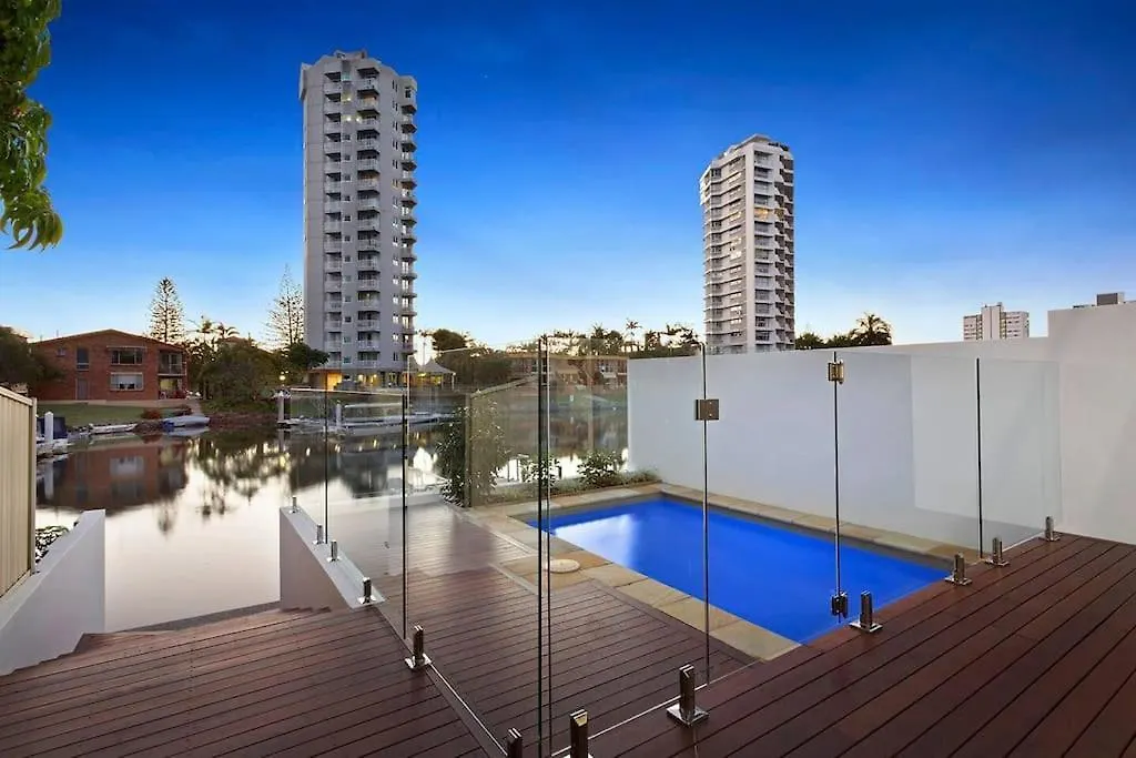 Villa Bliss At Surfers Paradise Gold Coast Australia