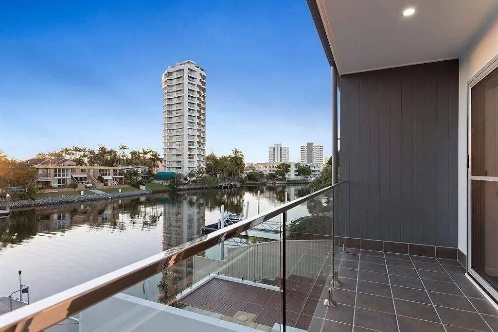 Bliss At Surfers Paradise Gold Coast